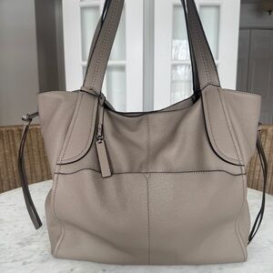 New Without Tags Vince Camuto Genuine Leather Tote